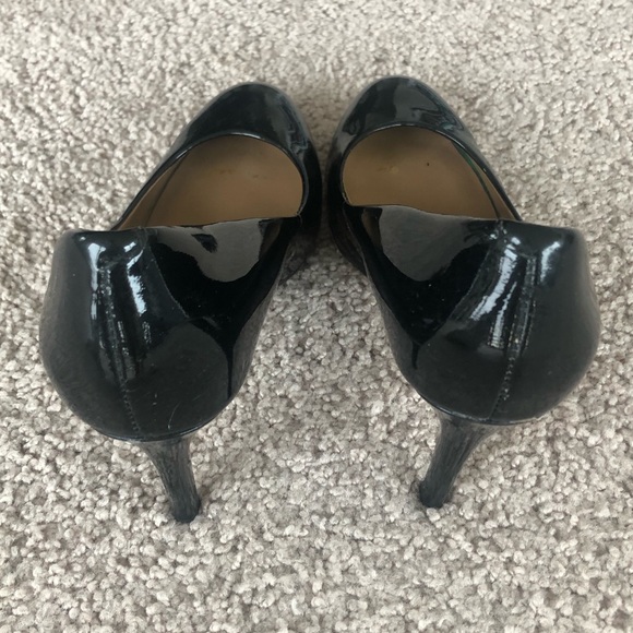 Ann Taylor Patent Leather Black Pumps - Picture 5 of 6
